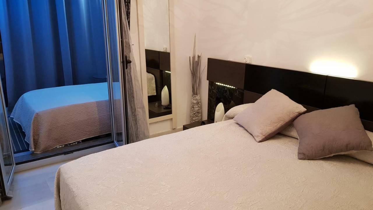 Elegance Apartment Benidorm Bagian luar foto